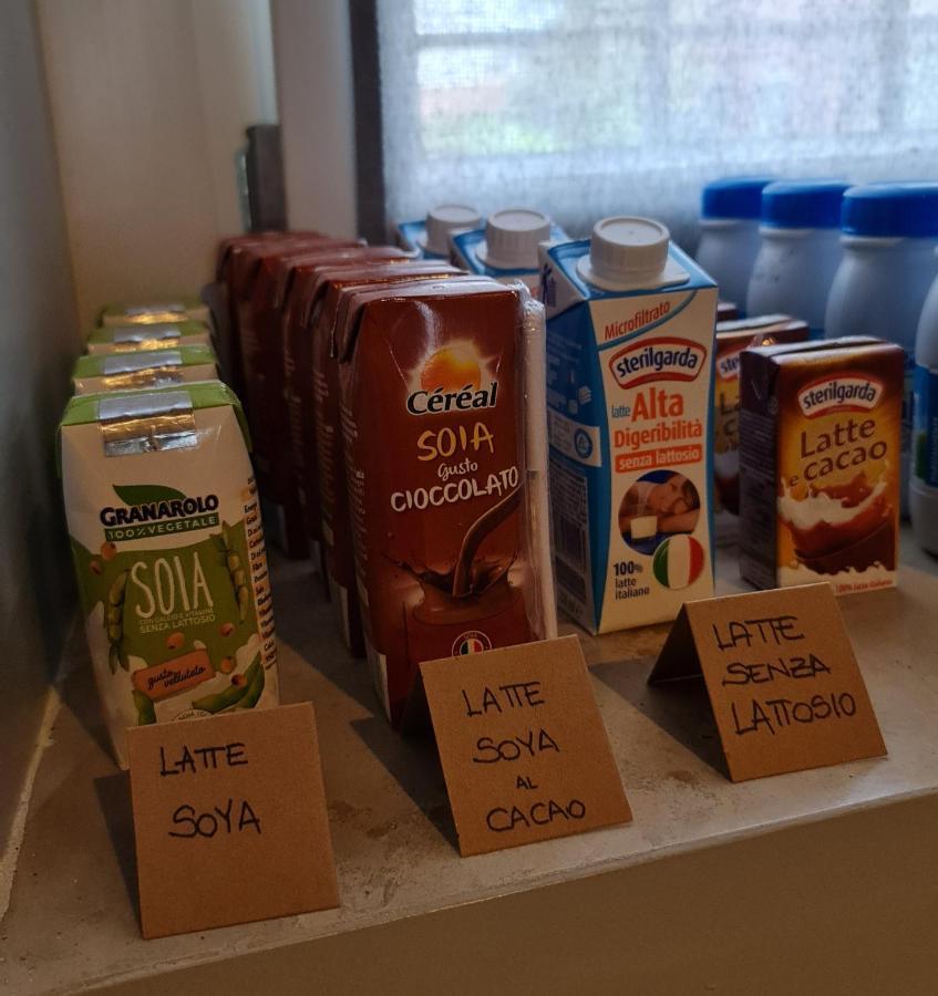 La Tana Dei Corgi Acomodação com café da manhã Moncrivello Exterior foto